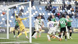 Sassuolo-Fiorentina, moviola: un rigore dopo 7’ ma che papere De Gea, Grosso perde la testa e viene espulso