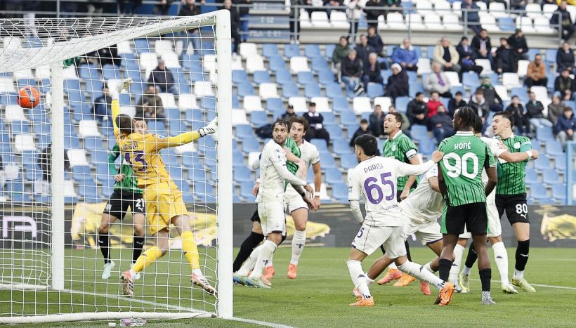 Sassuolo-Fiorentina, moviola: un rigore dopo 7’ ma che papere De Gea, Grosso perde la testa e viene espulso