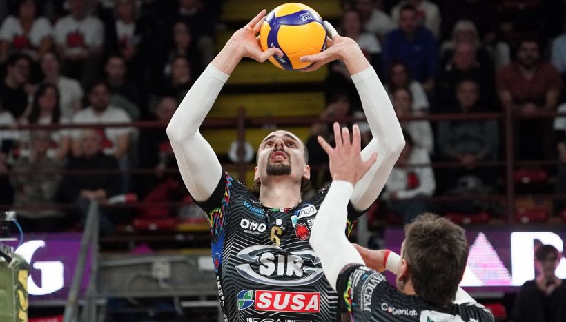 Volley, Mondiale per Club: Perugia in tilt contro l'Osaka Bluteon, ma vince al tiebreak e "vede" le semifinali