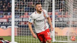 Top e Flop di Bologna-Cremonese: Vardy redivivo, doppietta da trascinatore al Dall'Ara. Disastro Casale