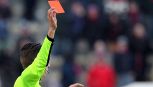 Arbitri aggrediti: minorenne preso a calci e pugni, l'AIA mostra le immagini choc. Offese sessiste in C femminile