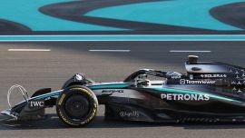 F1, nei test Pirelli sfrecciano i rookie: Crawford (Aston Martin) davanti a tutti. Antonelli impressiona con la Mercedes 2026