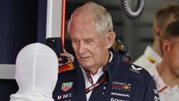 Dopo 20 anni si chiude l'avventura di Helmut Marko in Red Bull: il comunicato del team e la frattura insanabile
