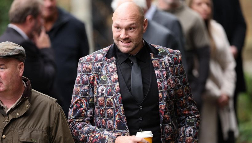 Occhio a Tyson Fury: sui social scrive che "il re deve tornare" e nel Regno Unito già si parla di un match con Joshua