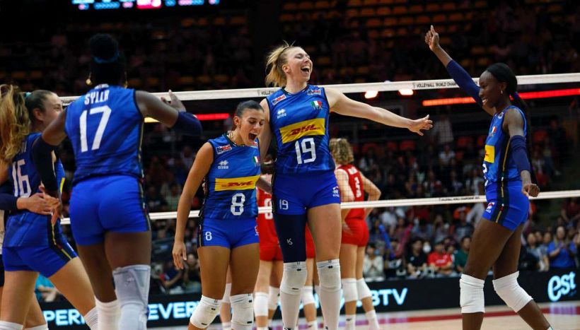 Sarah Fahr, l'annuncio che spaventa tutti: "Ho una trombosi, per questo non gioco. Ma voglio stare vicino alla squadra"