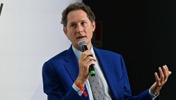 Juve, un miliardo di euro per tornare a vincere: l'offerta vincolante di Tether inchioda Exor, che però frena