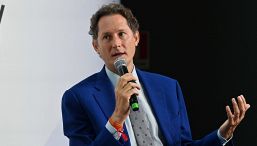 Juve, un miliardo di euro per tornare a vincere: l'offerta vincolante di Tether inchioda Exor, che però frena