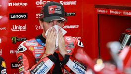 Bagnaia, Melandri prova a risolvere l’enigma: “Ecco cosa è successo con Ducati”. Pecco insediato da Acosta e Aldeguer
