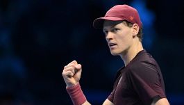 Sinner riempie il calendario, sfiderà Alcaraz e Kyrgios in un’esibizione milionaria prima dell’Australian Open