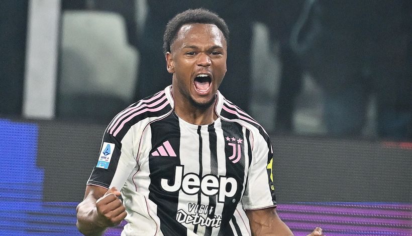 Openda, il gol cambia il mercato della Juventus. Zirkzee vicino alla Roma, Dybala verso l’addio: la rivelazione della suocera