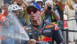 Rossi sogna in grande: "Pedro Acosta in VR46" arriva l'ammissione e Lorenzo dopo Bagnaia la spara ancora grossa