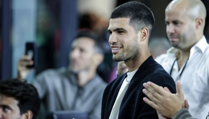 Alcaraz, la disfatta di Sinner è indelebile: Carlos si tatua il successo allo US Open. Dietrofront di coach Lopez