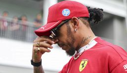 Hamilton si sfoga: "Non mi mancheranno queste monoposto". Il sostegno al nuovo ciclo Ferrari