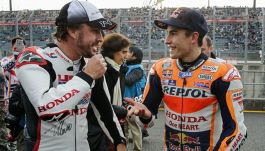 Marquez, Ducati può aspettare, Marc si dà alle quattro ruote e Alonso gli fa i complimenti: "Eccezionale"