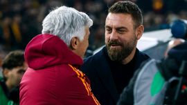 Roma-Genoa, De Rossi e la strana accoglienza dell'Olimpico: striscioni e cori solo dopo 15'