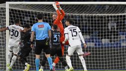 Napoli-Cagliari, moviola: pasticcio McTominay, il gesto di Esposito al pubblico, rigori thrilling
