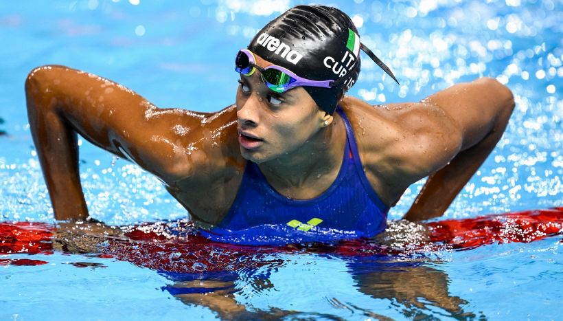 Europei, Italia d'oro nella 4x50 mista col record del mondo: Martinenghi flop, Ceccon in finale col brivido