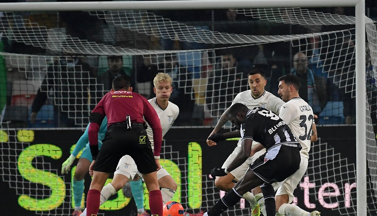 https://wips.plug.it/cips/sport.virgilio.it/cms/2025/12/udinese-lazio-moviola-gol-davis.jpg