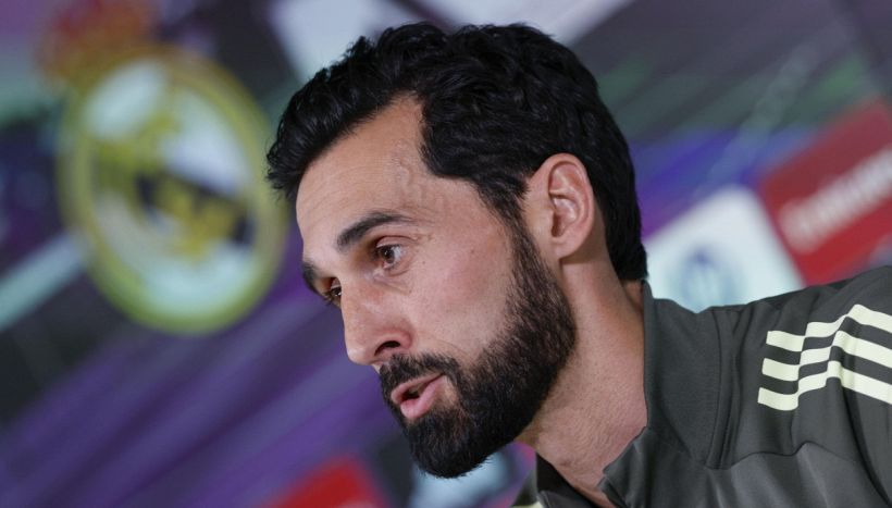 Real Madrid, Arbeloa scontenta tutti: il clamoroso gesto di Mbappé, l’ombra di Klopp e lo sfottò di Piqué