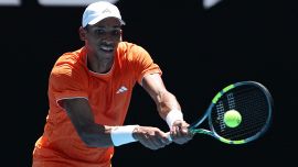 Arnaldi travolto da Rublev, Medvedev liquida De Jong, Auger-Aliassime costretto al ritiro: sfiancato da Sinner