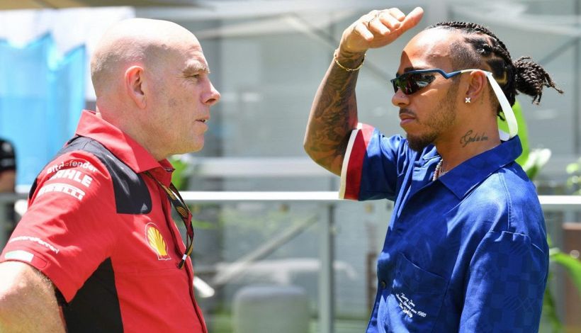 Hamilton tornerà più forte, l'ex Ferrari non ha dubbi ma incorona Bearman: "Futuro campione" e Leclerc diventa zio