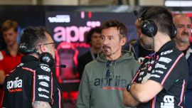 Max Biaggi, stoccata alla Ducati: 'Aprilia unica realtà italiana della MotoGP. Il 2026 è il nostro anno per il titolo'