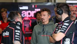 Max Biaggi, stoccata alla Ducati: "Aprilia unica realtà italiana della MotoGP. Il 2026 è il nostro anno per il titolo"