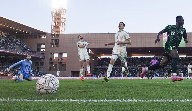Coppa d'Africa, Luca Zidane choc: prima la papera su Osimhen, poi la rissa con Onyedika. Algeria-Nigeria nel caos