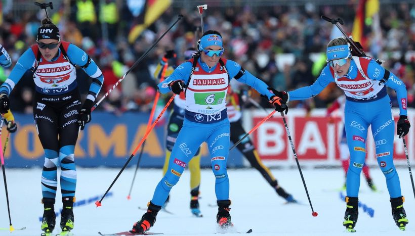 Biathlon, la staffetta femminile fa sognare: Wierer e Vittozzi beffate dalla Norvegia per soli 9 decimi