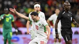 Coppa d’Africa folle, il Senegal lascia il campo dopo un rigore al Marocco: poi la figuraccia e le lacrime di Diaz