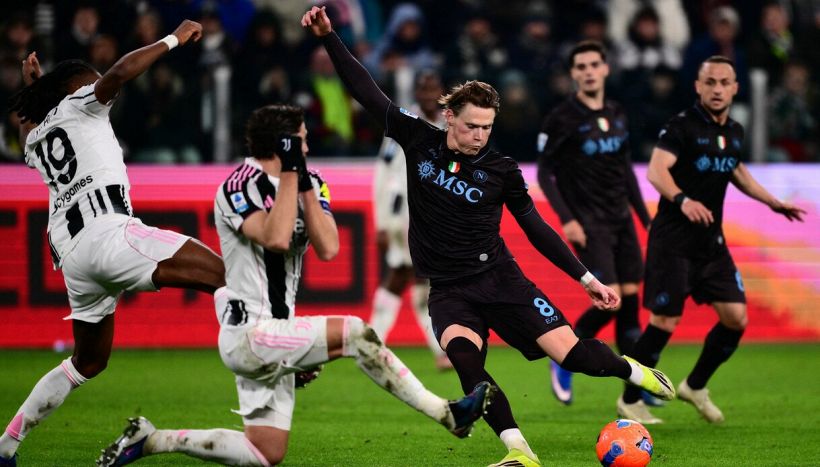 Juventus-Napoli, moviola: rigore solare negato, il Var in vacanza e non è l’unico errore dell’arbitro