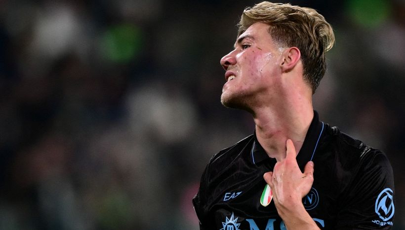 Juventus-Napoli, due rigori negati agli azzurri: la frase di Conte a Mariani, imbarazzo Marelli e Stramaccioni