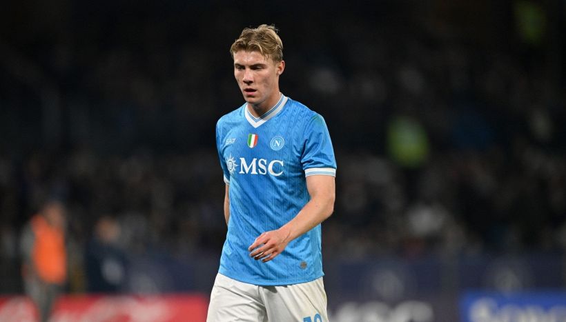 Pagelle Napoli-Parma 0-0: Mazzocchi ispirato, Hojlund braccato da Troilo, Lang e Neres deludono