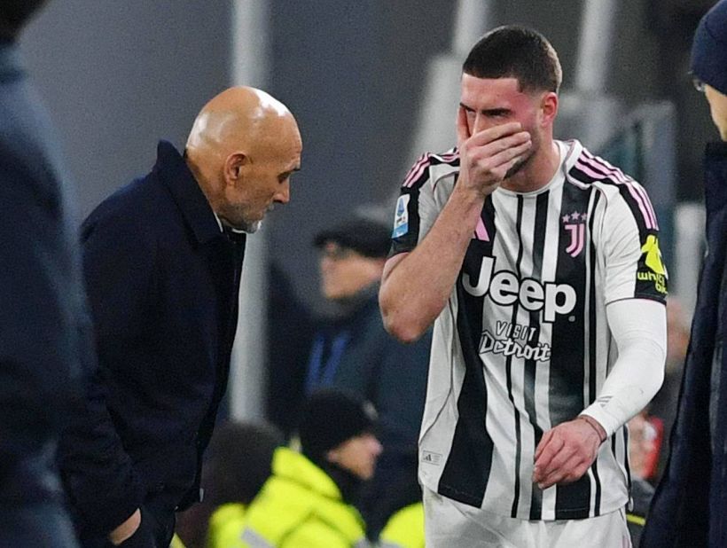 Vlahovic-Milan: la voce è clamorosa. Inter, scoppia il caso Luis Henrique. Juventus vicina a Rodriguez, e c'è l'idea Sorloth