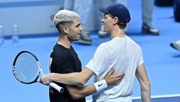 Sinner, la mossa inedita per strappare il numero 1 ad Alcaraz: nuova sfida all’ATP di Doha, ma Carlos si tutela
