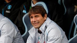 Napoli-Verona: Conte si lamenta del Var sul gol di Hojlund e riapre la polemica sull’Inter favorita 