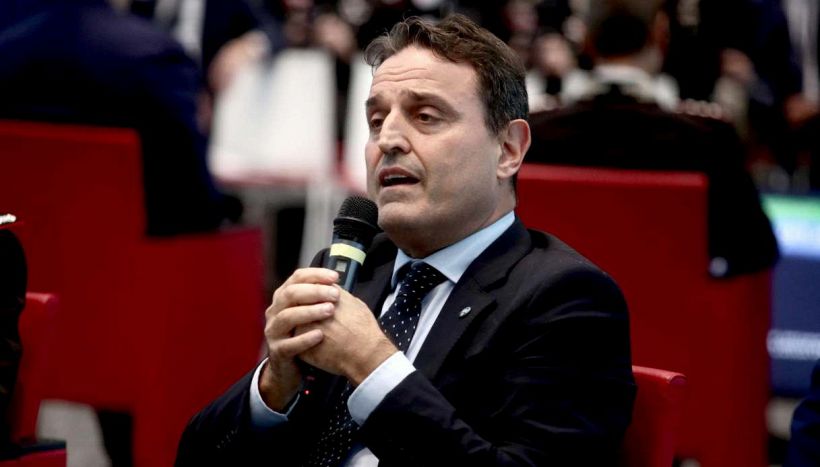 Zappi squalificato per 13 mesi, arbitri italiani nel caos: lo scenario da incubo per l’AIA, serie A verso una rivoluzione