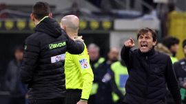 Giudice Sportivo Serie A, Conte stangato: il Napoli perde pure Juan Jesus. Anche l’Inter paga il match scudetto