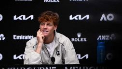 Sinner, Roddick lancia l’allarme sul tabellone: “Ha un enigma da risolvere”. Wilander lo snobba: “Alcaraz è il più importante”