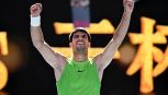 Australian Open, Alcaraz soffre ma batte Hanfmann e svela l’appuntamento segreto con Federer: collaborazione in vista?