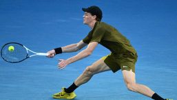 “Jodar ricorda Sinner”: Alcaraz non basta, la Spagna celebra il nuovo Rafa. Jannik stufo: “Sempre le stesse domande”