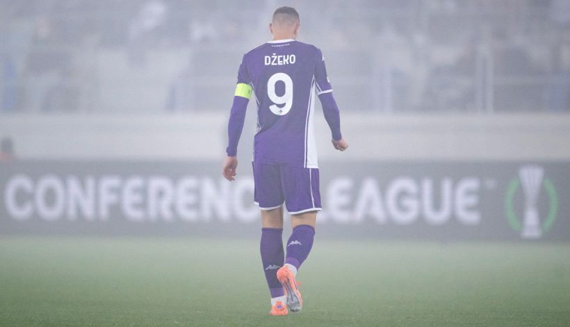 Fiorentina, Dzeko dà l’addio ma se ne accorgono in pochi: l’accorato saluto social ignorato dai tifosi