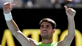 Australian Open, Alcaraz, il record è impressionante: neanche Sinner ci è riuscito. Il “circo” di Moutet non fa ridere nessuno