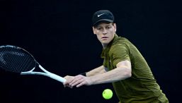 Australian Open, allarme caldo e decisione drastica: Sinner penalizzato dall’orario con Spizzirri, anche Musetti rischia