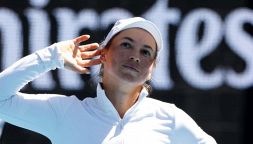 Australian Open, Putinsteva ci ricasca: provocazioni e liti con il pubblico. Djokovic, la moglie Jelena attacca Osaka