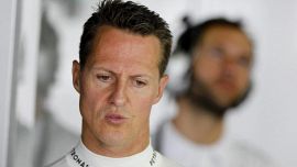 Michael Schumacher sulla sedia a rotelle, nuove rivelazioni sullo pseudocoma: 'Nessuno sa se sia cosciente'