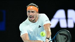 Australian Open, la decisione degli organizzatori aiuta Zverev ma Sinner è accusato di favoritismo. Brutta notizia per Musetti