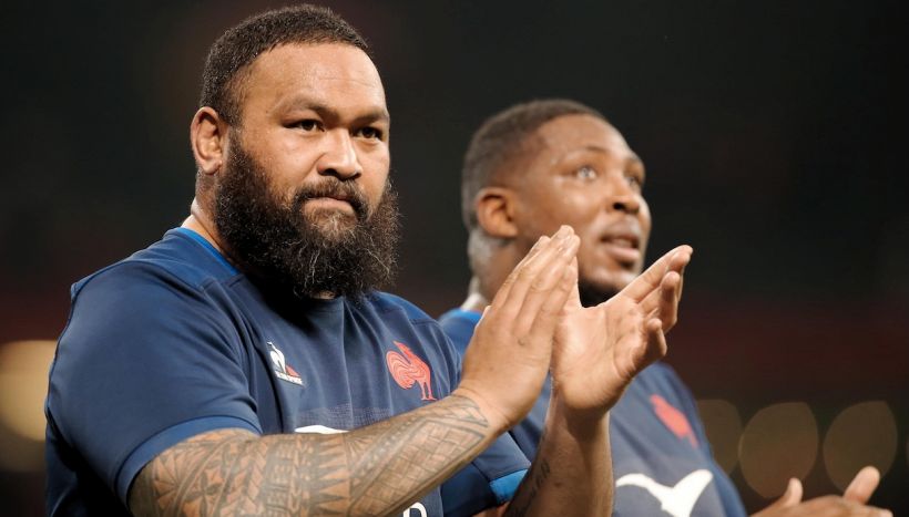 Rugby, Francia sotto shock: il pilone Uini Atonio ha un problema cardiaco e deve chiudere la carriera all’istante