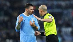 Lazio, Romagnoli “tradito” da Sarri mentre il club tace e i tifosi si mobilitano: il capitano fuori dai convocati