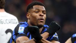 Inter assediata: il Liverpool piomba su Dumfries, ecco il piano B di Marotta. Asta per Frattesi, è lotta a tre